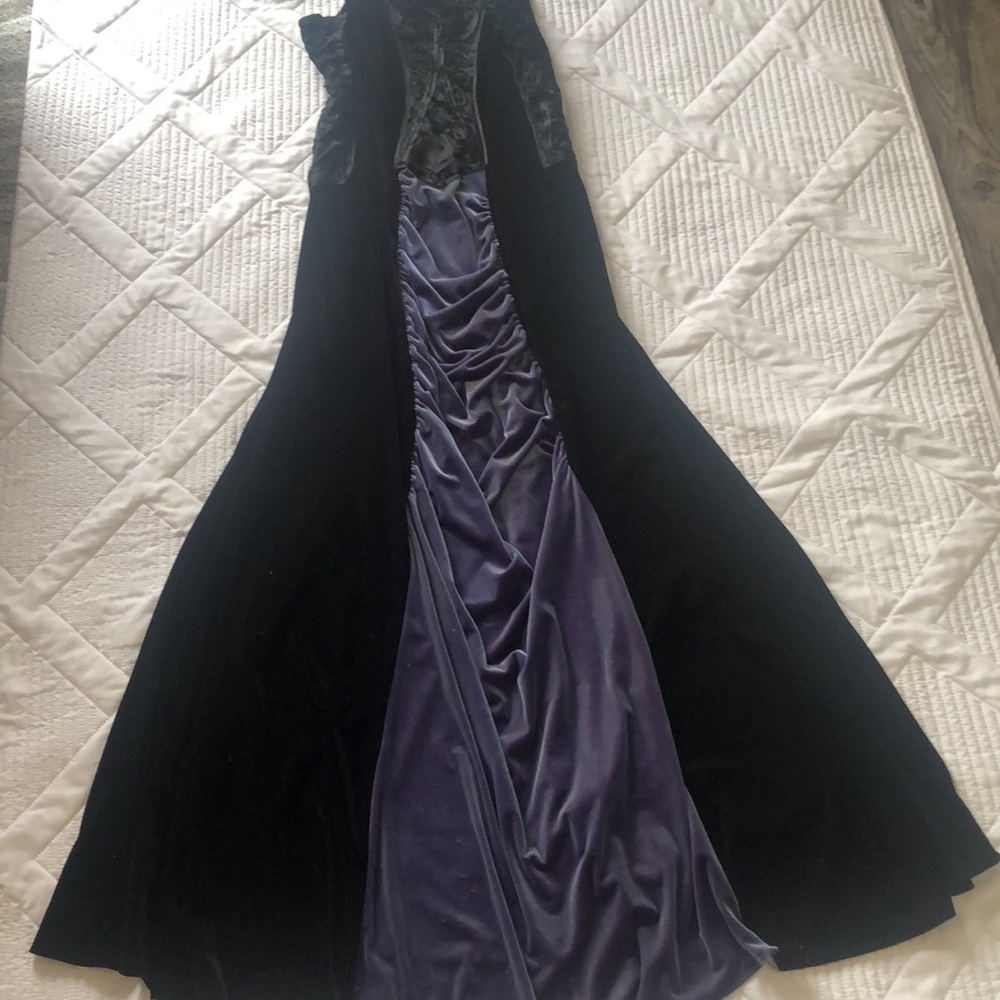 CYKXTEES Elegant Maxi Black and Purple Dress with Flowing Design whimsical